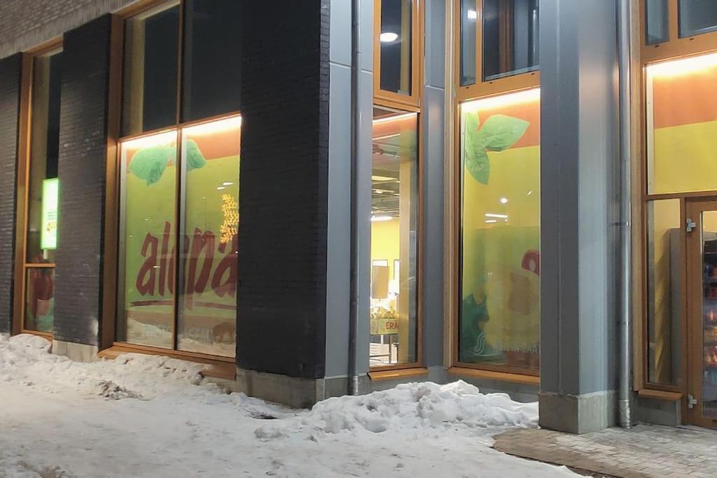 New Studio Cherry Near Helsinki Airport In Kivistoe Vantaa Exterior photo